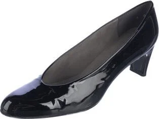 Stuart Weitzman - Image 2