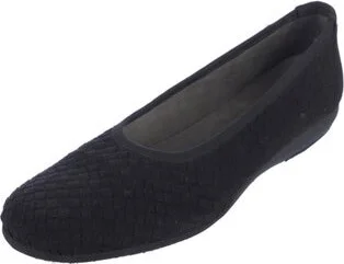 Stuart Weitzman - Image 2