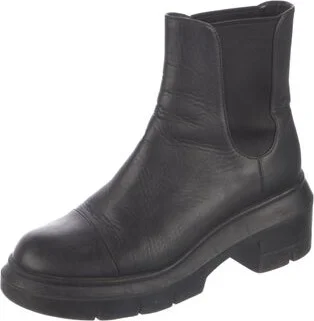 Stuart Weitzman - Image 2