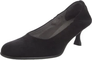 Stuart Weitzman - Image 2