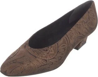 Stuart Weitzman - Image 2