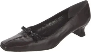 Stuart Weitzman - Image 2
