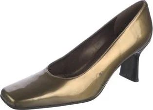 Stuart Weitzman - Image 2