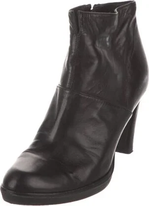 Stuart Weitzman - Image 2