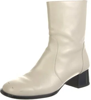 Stuart Weitzman - Image 2