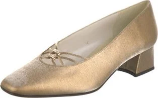 Stuart Weitzman - Image 2