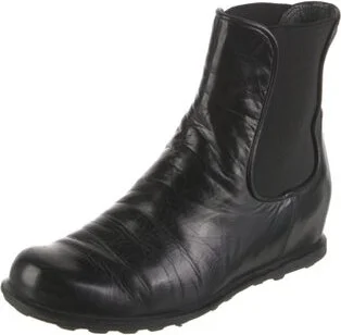 Stuart Weitzman - Image 2