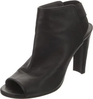 Stuart Weitzman - Image 2