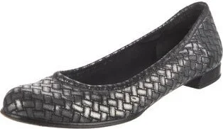 Stuart Weitzman - Image 2