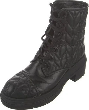 Stuart Weitzman - Image 2