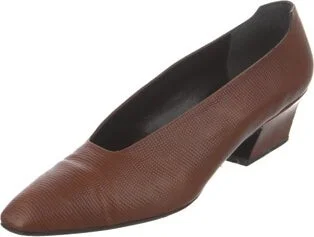 Stuart Weitzman - Image 2