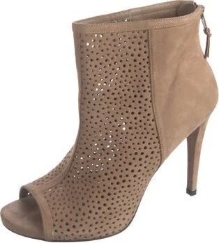 Stuart Weitzman - Image 2
