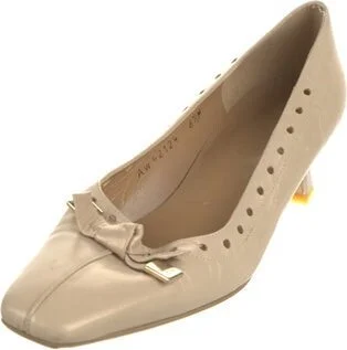 Stuart Weitzman - Image 2