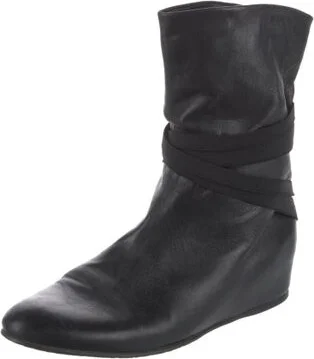 Stuart Weitzman - Image 2