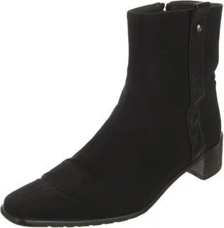 Stuart Weitzman - Image 2