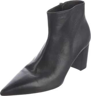 Stuart Weitzman - Image 2