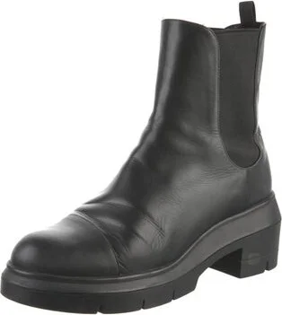 Stuart Weitzman - Image 2