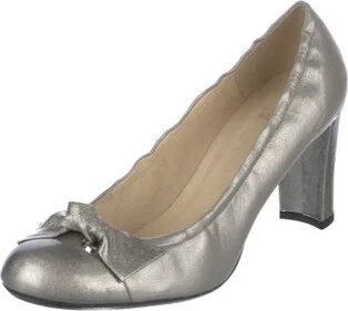 Stuart Weitzman - Image 2