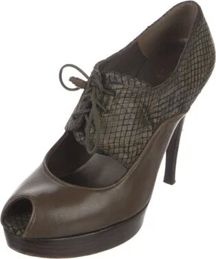 Stuart Weitzman - Image 2