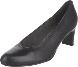 Stuart Weitzman - Image 2