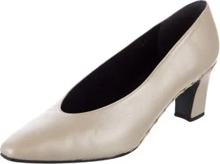 Stuart Weitzman - Image 2