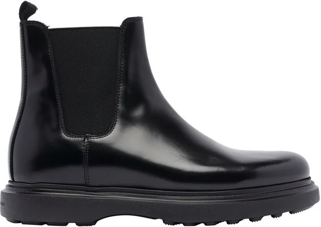 Stuart Weitzman Amos Round Toe Boots