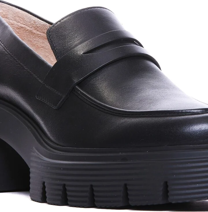 Stuart Weitzman Flat Shoes - Image 3