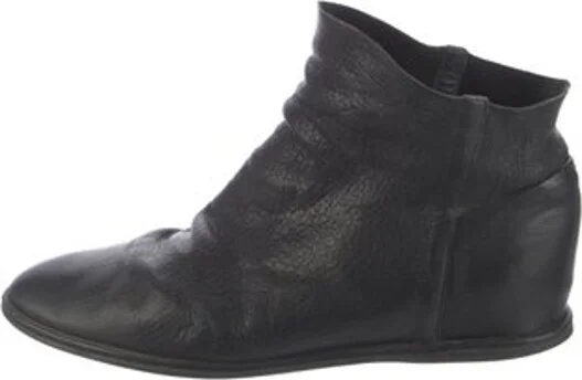 Stuart Weitzman