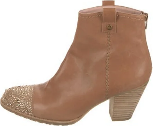Stuart Weitzman