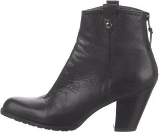 Stuart Weitzman