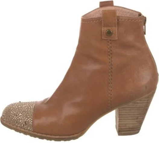 Stuart Weitzman
