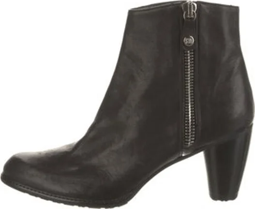 Stuart Weitzman