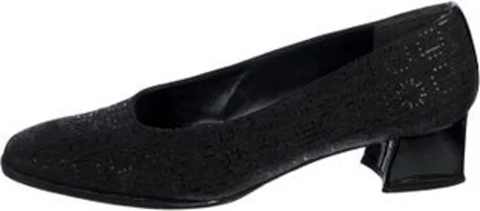 Stuart Weitzman