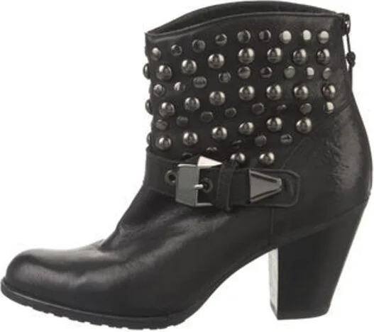 Stuart Weitzman