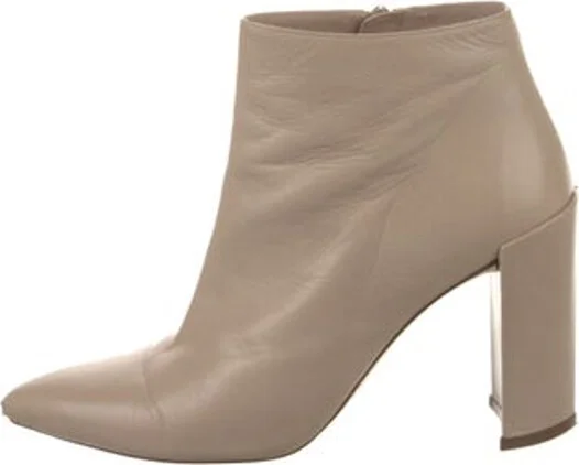 Stuart Weitzman