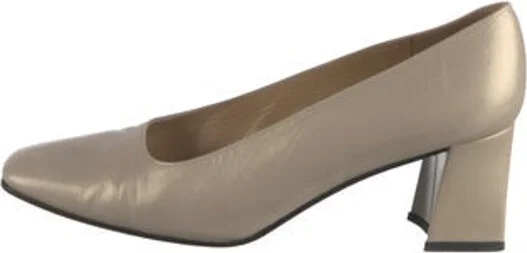 Stuart Weitzman