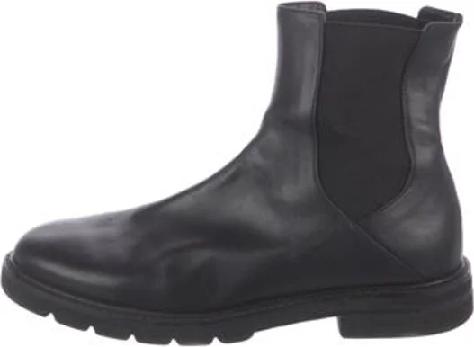 Stuart Weitzman