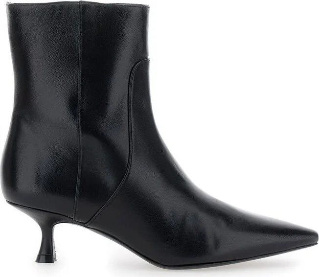Stuart Weitzman Naomi Zipped Boots