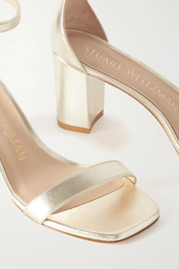 Stuart Weitzman - Nudistcurve Metallic Leather Sandals - Gold - Image 4