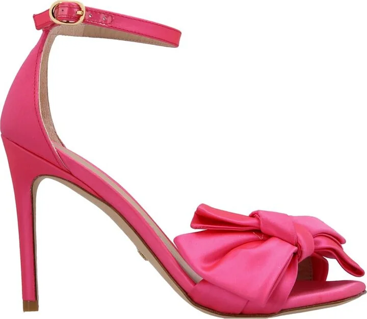 Stuart Weitzman 'Nudistcurver Loveknot' Sandals