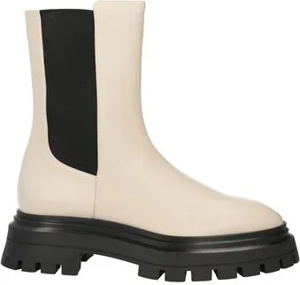 Stuart Weitzman Woman Ankle boots
