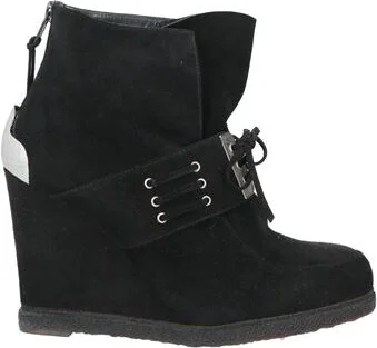 Stuart Weitzman Woman Ankle boots