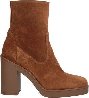 Stuart Weitzman Woman Ankle boots
