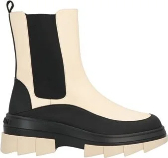 Stuart Weitzman Woman Ankle boots