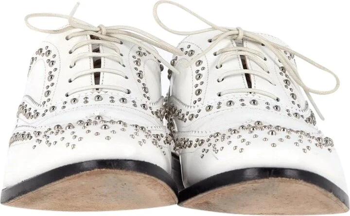 Studded Brogues in White Leather