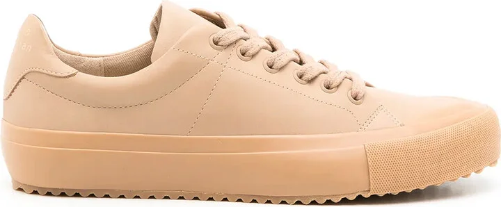 Studio 105 sneakers