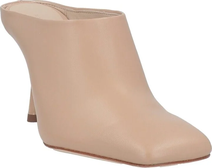 Studio Amelia Woman Mules & Clogs - Image 4