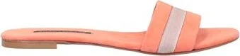 Salmon pink