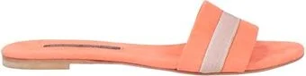 Salmon pink