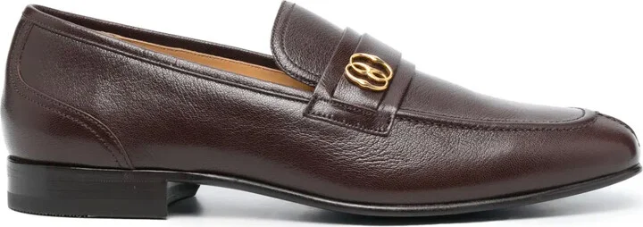 Suisse logo-plaque leather loafers
